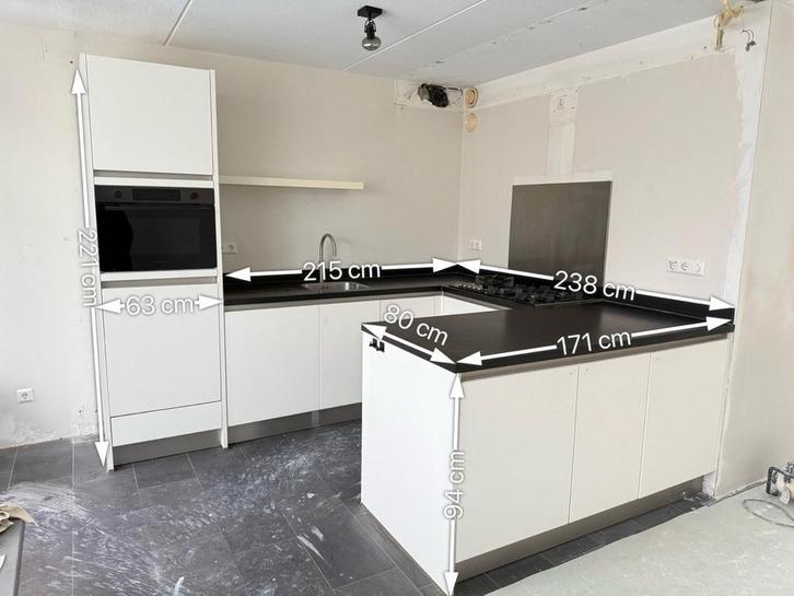 Volledig uitgeruste keuken, Huis en Inrichting, Keuken | Complete keukens, Wit, Graniet of Steen, Greeploos, Ophalen