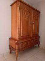 Complete eetkamer 2 kasten tafel uitschuifbaar en 4 stoelen., Huis en Inrichting, Kasten | Buffetkasten, Ophalen