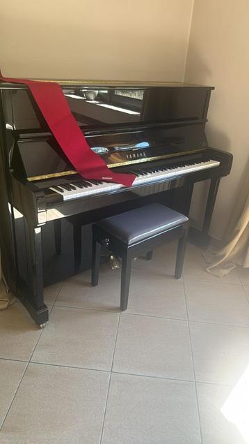 Piano Yamaha P121 beschikbaar voor biedingen