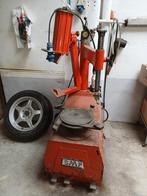 banden monteer en demonteertoestel Mondolfo Ferro, Ophalen, Banden en Velgen