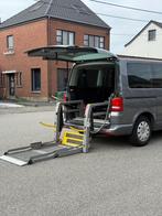 Volkswagen Caravelle Rolstoellift 97686km Automaat 5zit, Euro 5, Zwart, Bedrijf, 5 deurs