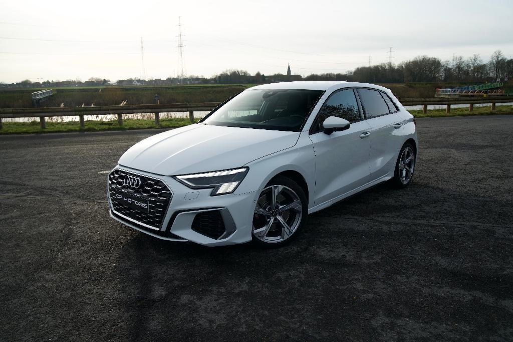 AUDI S3 SPORTBACK | QUATTRO | CARPLAY | 1E EIGENAAR | BTW, Auto's, Audi, Bedrijf, Te koop, S3, ABS, Achteruitrijcamera, Adaptieve lichten