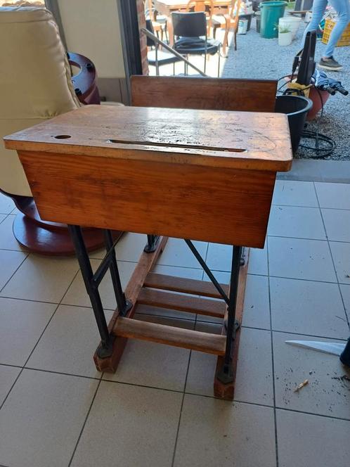 Zeer mooi schoolbankje., Antiek en Kunst, Antiek | Naaimachines, Ophalen