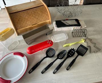 Lot pour la cuisine (ustensiles, corbeilles à pain, fruits,), Enlèvement, Comme neuf