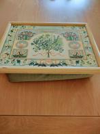 Leuk dienblad met kussen eronder., Huis en Inrichting, Ophalen of Verzenden