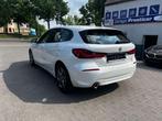 BMW 1 Serie 118 118iA HATCH136CV Business Pack NAVI/CARPLAY/, Gebruikt, 136 pk, Wit, Bedrijf