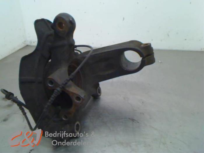 Fusee links-voor van een Peugeot Boxer, Auto-onderdelen, Ophanging en Onderstel, Peugeot, Gebruikt, 3 maanden garantie, Ophalen of Verzenden