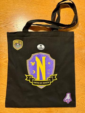 Uniek Wednesday Netflix Stoffen Tas – Met Strijkpatch! beschikbaar voor biedingen
