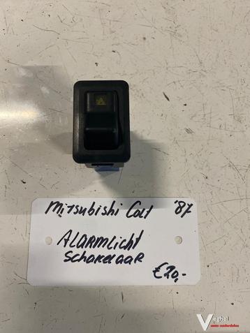 Mitsubishi Colt 1987 Alarmlichtschakelaar beschikbaar voor biedingen