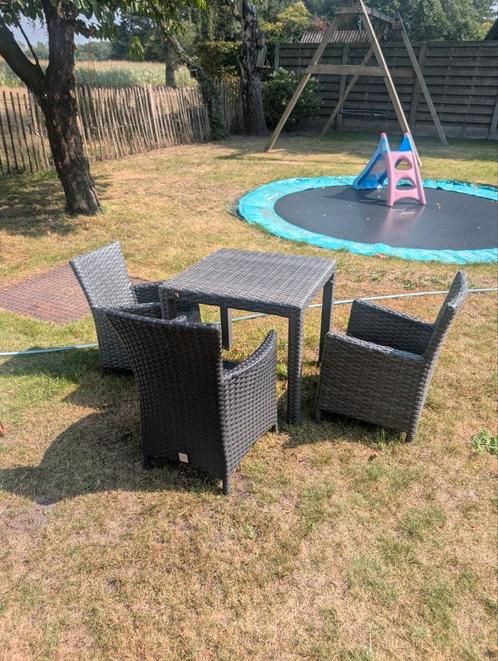 Wicket KINDER tuinsetje | Tafel + 3 Stoeltjes, Tuin en Terras, Tuinsets en Loungesets, Zo goed als nieuw, Ophalen