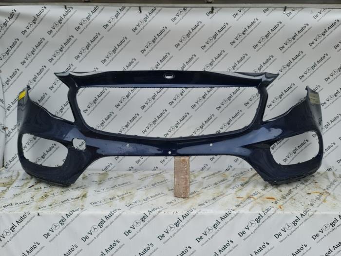 Voorbumper van een Mercedes GLA, Auto-onderdelen, Carrosserie, Bumper, Mercedes-Benz, Gebruikt, 3 maanden garantie, Ophalen of Verzenden