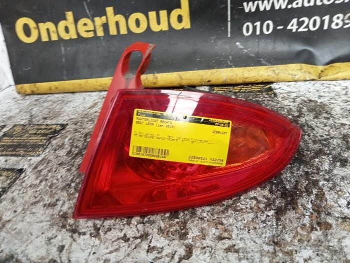 Achterlicht rechts van een Seat Leon, Auto-onderdelen, Verlichting, Seat, Gebruikt, 3 maanden garantie, Ophalen of Verzenden