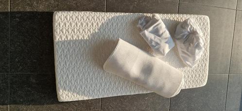 Aerosleep - Evolution matras + honingraat + 2 hoeslakens, Kinderen en Baby's, Babywiegjes en Ledikanten, Zo goed als nieuw, Ledikant