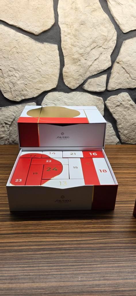 Adventskalender Shiseido, Handtassen en Accessoires, Uiterlijk | Lichaamsverzorging, Ophalen of Verzenden