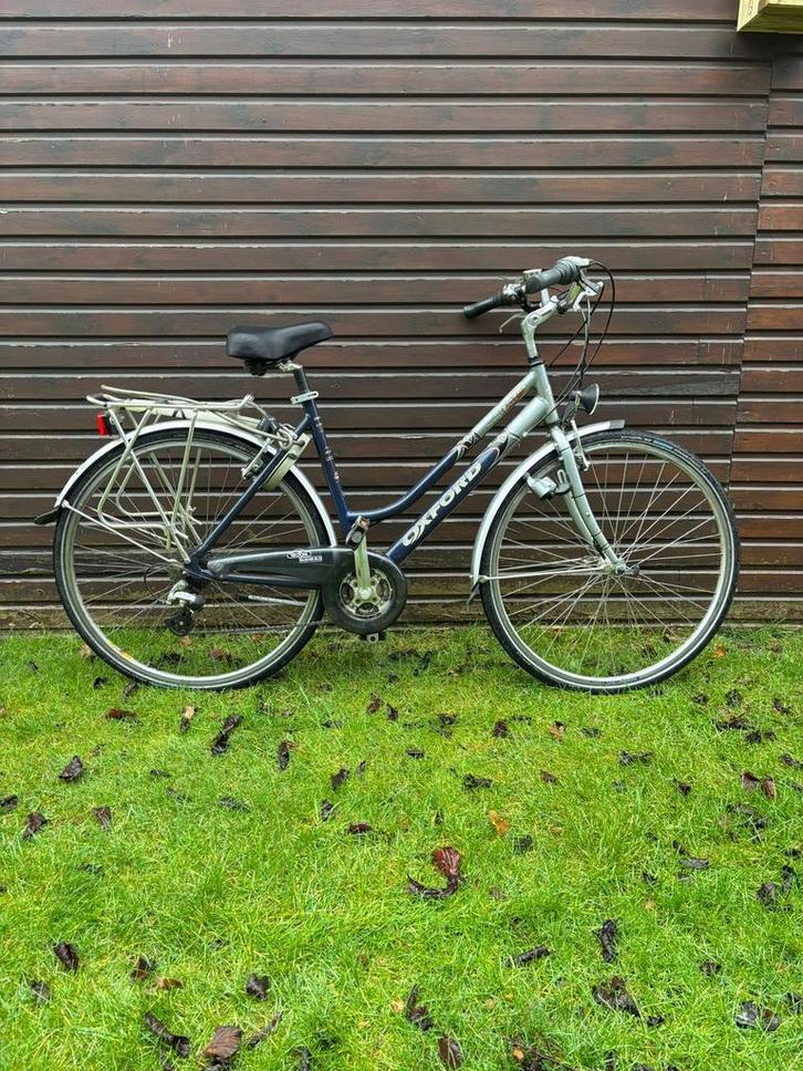 Magnifique vélo Oxford pour femme avec cadenas Axa, Vélos & Vélomoteurs, Vélos | Femmes | Vélos pour femme, Comme neuf, Vitesses