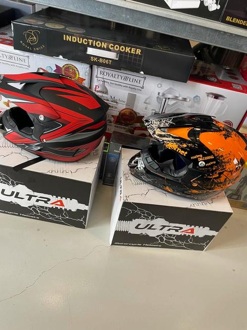 Veel verschillende maten en kleuren kinder helm, Motoren, Kleding | Motorhelmen, Integraalhelm, Ophalen