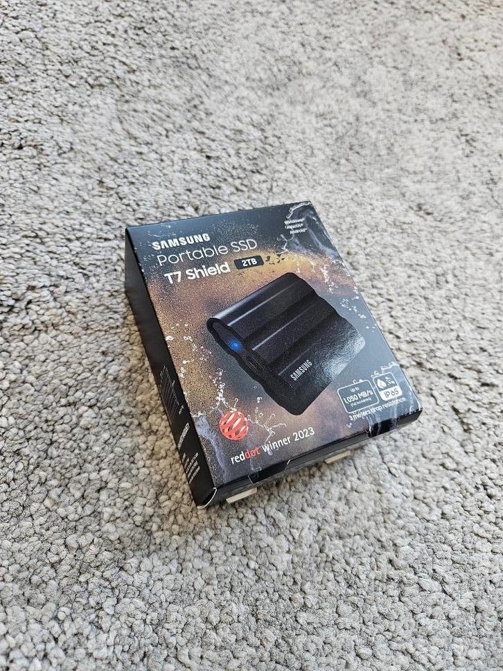 Samsung T7 Shield 2TB Zwart, Computers en Software, Harde schijven, Zo goed als nieuw, Console, Extern, SSD, USB, Ophalen of Verzenden