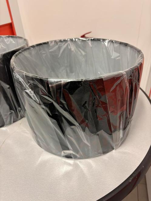 Lampenkap van een bol lamp Splinternieuw, Huis en Inrichting, Lampen | Lampenkappen, Nieuw, 25 tot 50 cm, Rond, Zwart, Ophalen of Verzenden