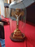 Kruisbeeld onder stolp, Huis en Inrichting, Woonaccessoires | Stolpen, Ophalen