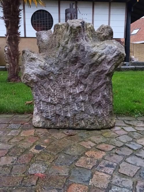 Super mooie zware ARDUINEN boomstronk// stam, Tuin en Terras, Tuinbeelden, Zo goed als nieuw, Ophalen