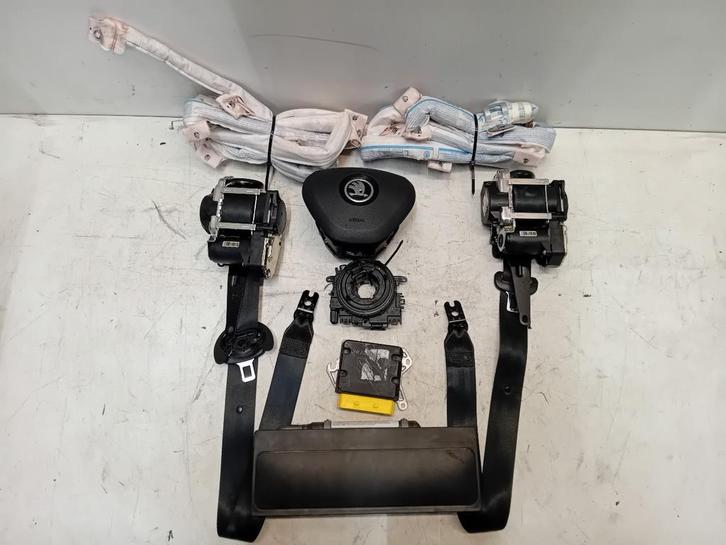 AIRBAG SET Skoda Superb (3V3) (01-2015/-), Auto-onderdelen, Overige Auto-onderdelen, Skoda, Gebruikt
