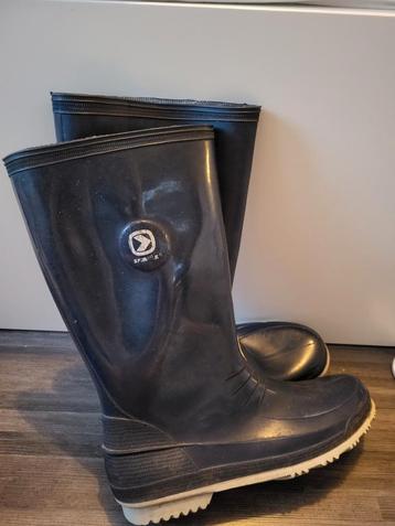 Regenlaarzen maat 40. Donkerblauw beschikbaar voor biedingen