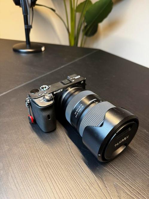 Sony alpha 6600, a6600, Z-batterij, verkocht met 2 lenzen, Audio, Tv en Foto, Fotocamera's Digitaal, Zo goed als nieuw, Compact