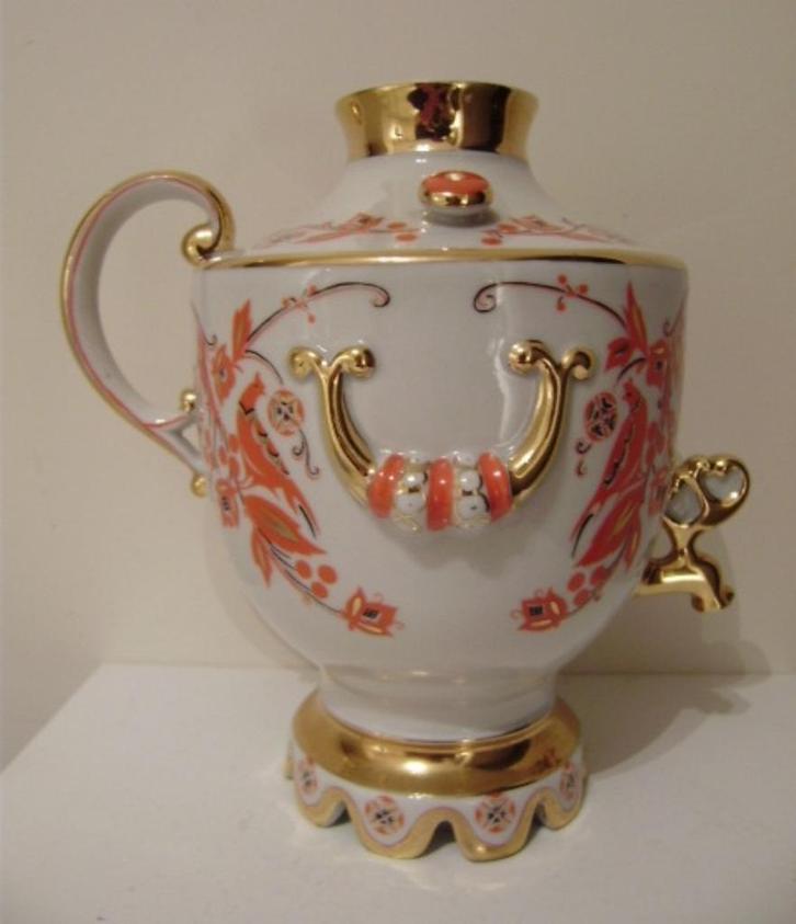 Porselein kruikje met een vogel decor met zeldzame fluittoon, Antiek en Kunst, Antiek | Porselein, Ophalen