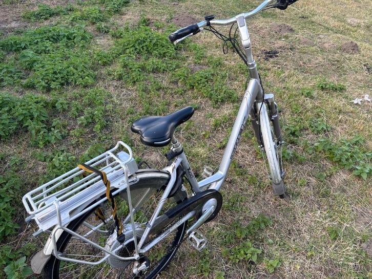 Elektrische fietsen/ OPMAAK OF ONDERDLEN, Fietsen en Brommers, Elektrische fietsen, Zo goed als nieuw, Ophalen