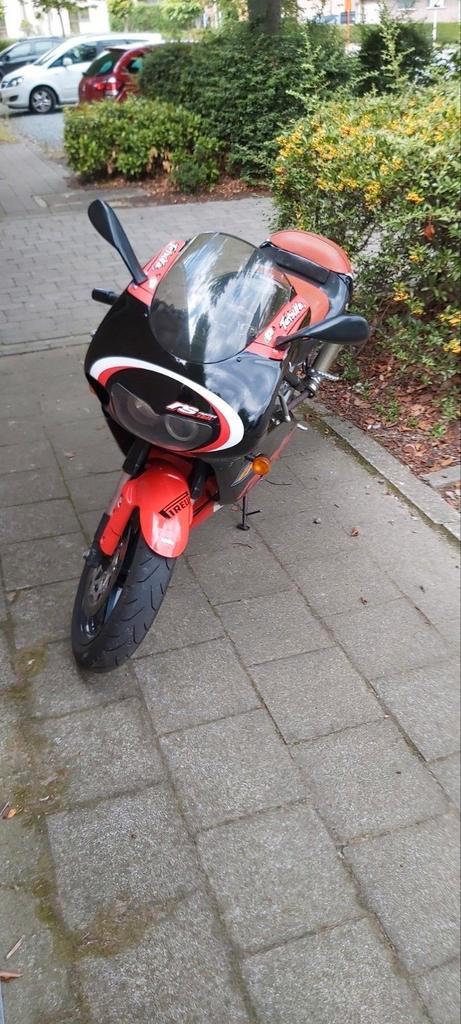 Zeer goede aprilia rs bj 2000, Motoren, Motoren | Aprilia, Particulier, Super Sport, 1 cilinder, Ophalen