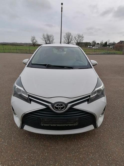 yaris S line eerste inschrijving 8/2016 manueel, Auto's, Toyota, Particulier, Yaris, ABS, Airconditioning, Bluetooth, Boordcomputer