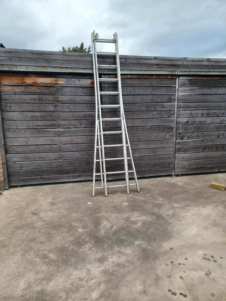 Ladder solide alu 2x12tr uitschuifbaar 5.80H openstaan p120e, Doe-het-zelf en Bouw, Ladders en Trappen, Ladder, Ophalen of Verzenden