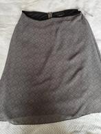 Mexx maat 38 grijs + zwarte rok zachte stof rits achteraan, Vêtements | Femmes, Jupes, Comme neuf, Taille 38/40 (M), Enlèvement ou Envoi