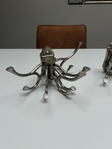 Set van 2 metalen kapstokken - plek voor 10 jassen per stuk beschikbaar voor biedingen