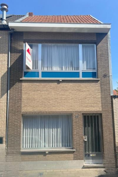 Woning te koop in Sint-Niklaas, Immo, Huizen en Appartementen te koop, Vrijstaande woning, F