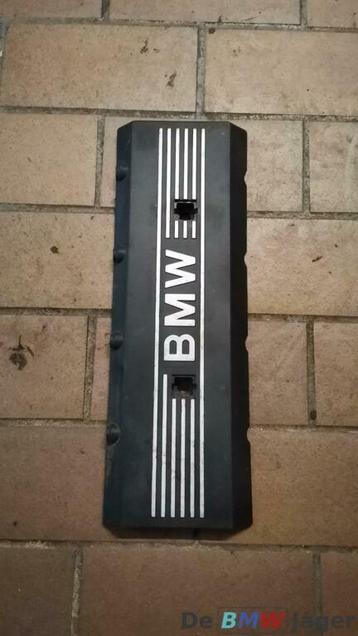 Afdekplaat Links M60 motor BMW E31 E32 E34 E38 11121736004 beschikbaar voor biedingen