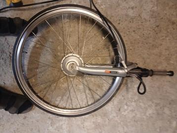 Verendevoorvork 28".V brake. Motor. Afkomst Giant twist beschikbaar voor biedingen