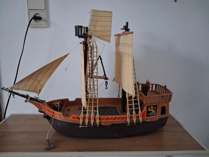 Playmobil Grand bateau pirate, Enfants & Bébés, Jouets | Playmobil, Utilisé, Enlèvement