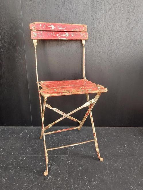Zware oude franse inklapbare bistro / cafe / terras stoel, Antiek en Kunst, Curiosa en Brocante, Ophalen