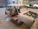 Mini body met papieren 1977, Auto's, Voorwielaandrijving, Handgeschakeld, Cooper, Zilver of Grijs