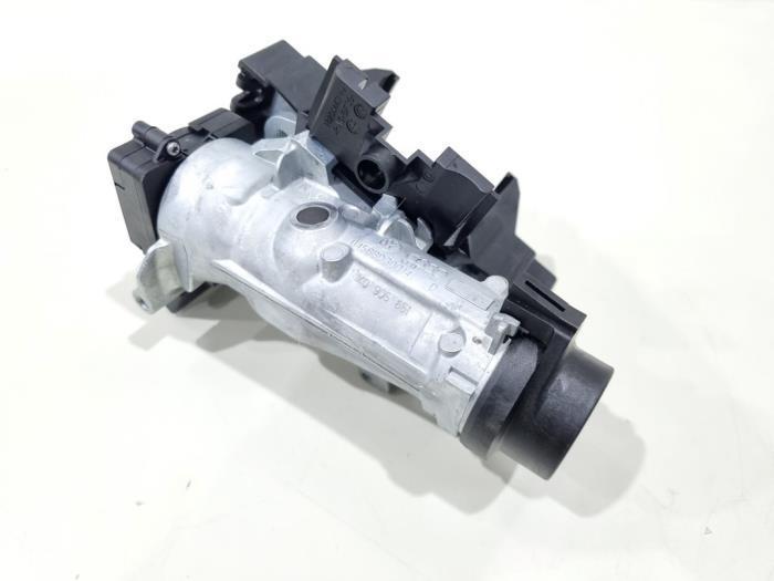 Serrure de contact + clé d'un Volkswagen UP, Autos : Pièces & Accessoires, Autres pièces automobiles, Volkswagen, Utilisé, 3 mois de garantie