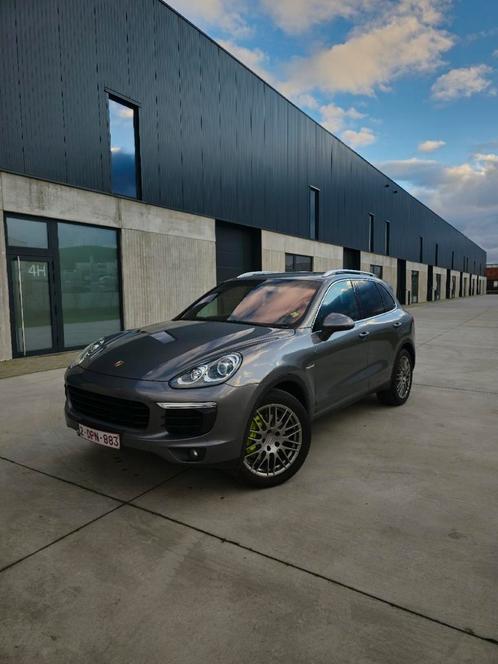CAYENNE S E HYBRID, Auto's, Porsche, Particulier, Cayenne, Trekhaak, Benzine, Euro 6, SUV of Terreinwagen, Automaat, Rood, Leder
