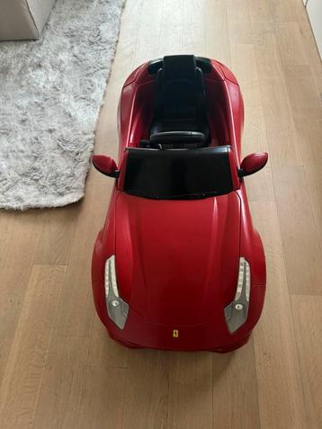 Elektrische kinderauto Ferrari! 