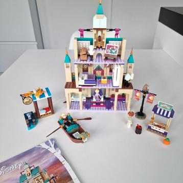 Lego Disney, Frozen 2, Kasteeldorp Arendelle beschikbaar voor biedingen