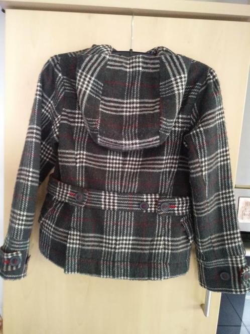 Jas met Kap van NO NO.  maat 134. Meisje., Kinderen en Baby's, Kinderkleding | Maat 134, Zo goed als nieuw, Meisje, Jas, Ophalen of Verzenden