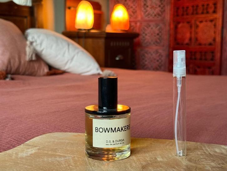 DS & Durga - Bowmakers sample/decant, Bijoux, Sacs & Beauté, Beauté | Parfums, Enlèvement ou Envoi