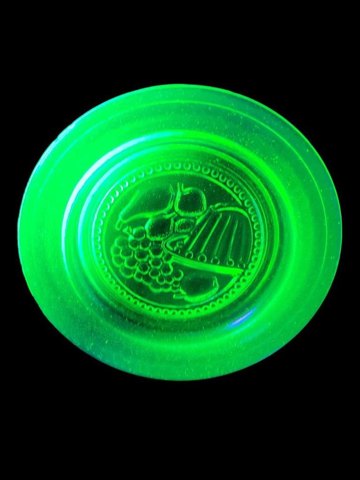 Uranium of annagroen Art Deco schaaltje, Antiek en Kunst, Antiek | Glaswerk en Kristal, Ophalen of Verzenden