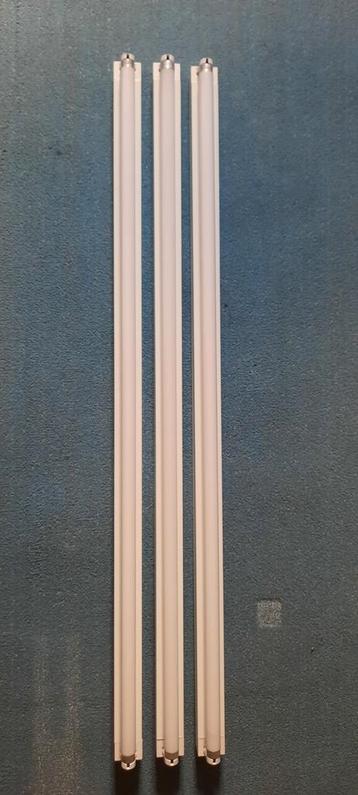 3 Armaturen met lampen Wit, Electronic 36 wat 120cm , 20€ beschikbaar voor biedingen