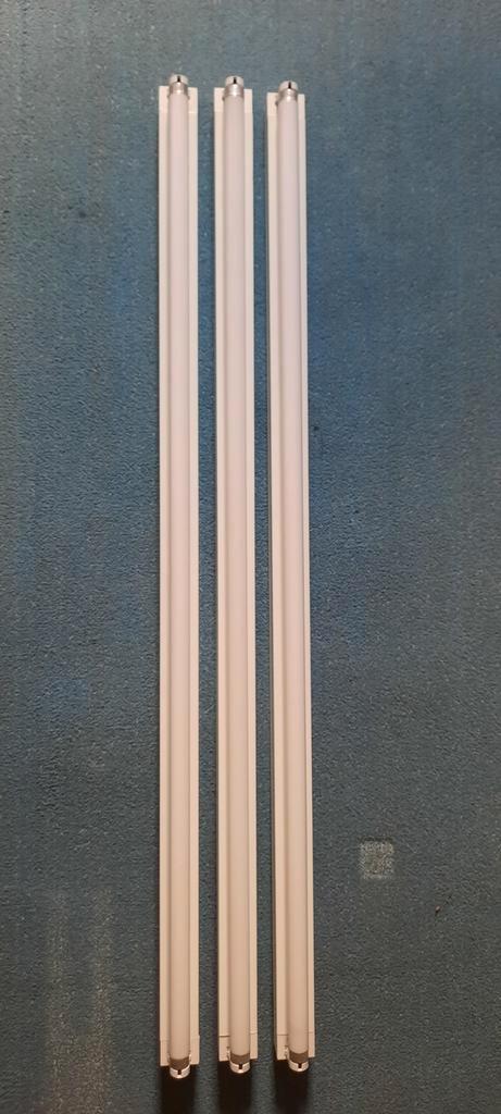 3 Armaturen met lampen Wit, Electronic 36 wat 120cm , 20€, Doe-het-zelf en Bouw, Overige Doe-Het-Zelf en Bouw, Nieuw, Ophalen