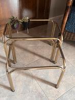 Regency tafeltjes, Enlèvement